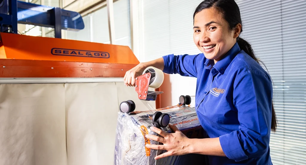 image vacancy Schiphol Airport seal and go